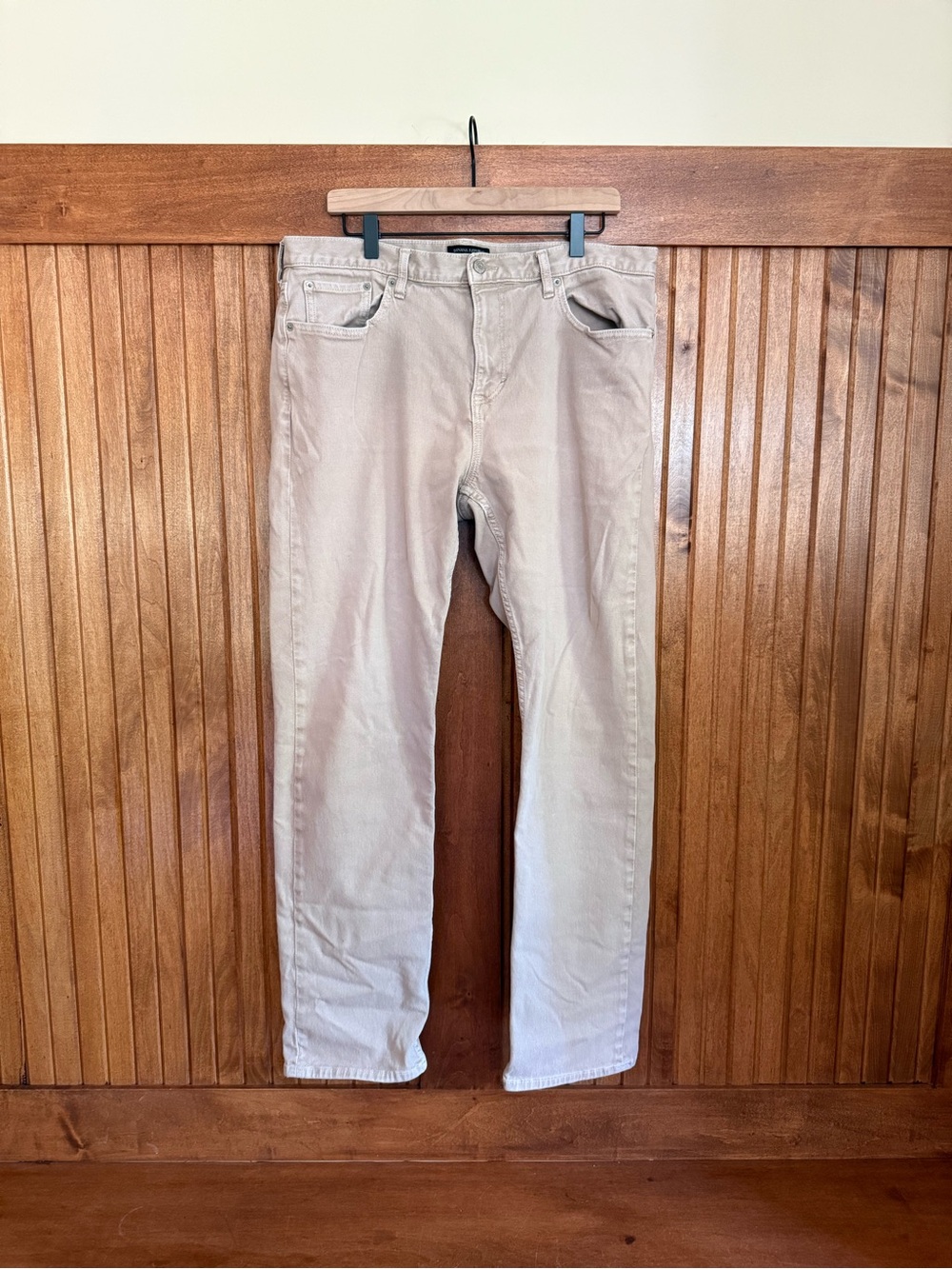 Banana Republic Men's Light Khaki Straight Jeans